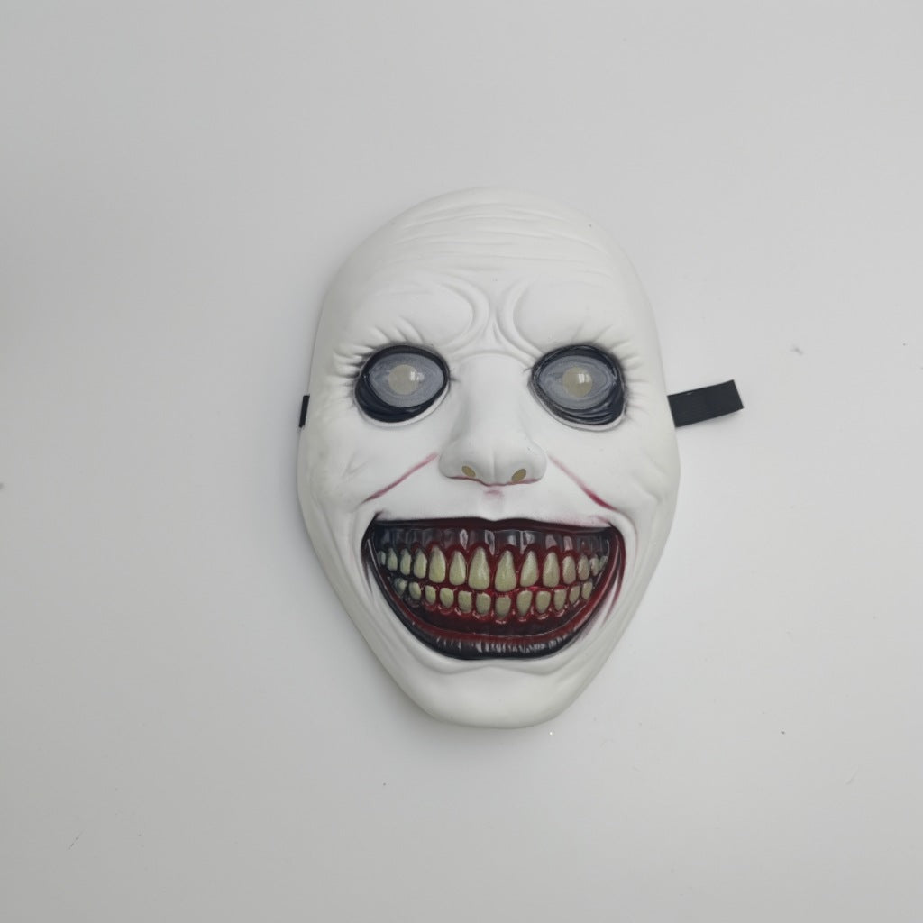Halloween Exorzistenmasken