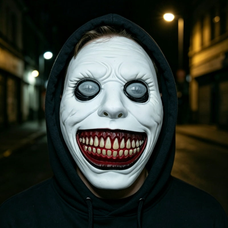 Halloween Exorzistenmasken