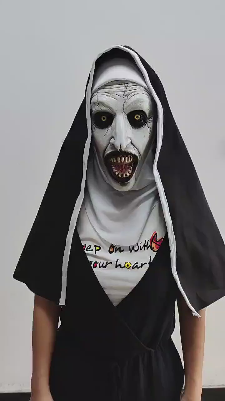 Die Nonne Valak Maske